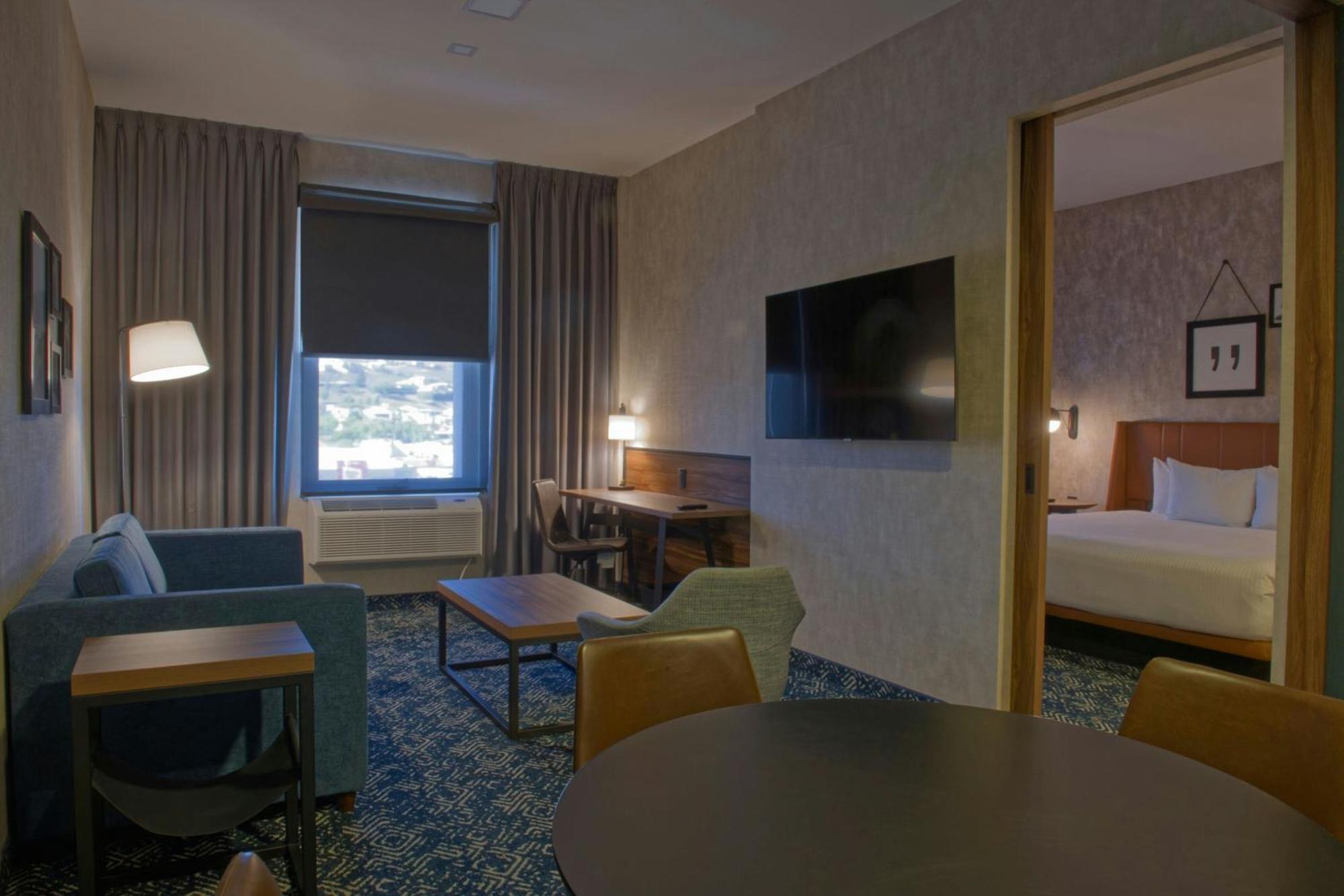 Four Points By Sheraton Distrito Uno Чіуауа Екстер'єр фото